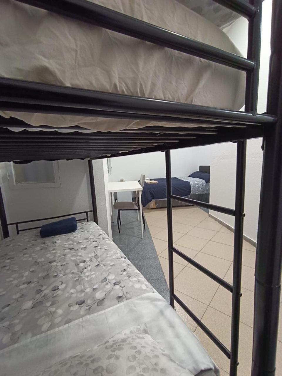 Parsa Residencial House Hotell Madrid Exteriör bild