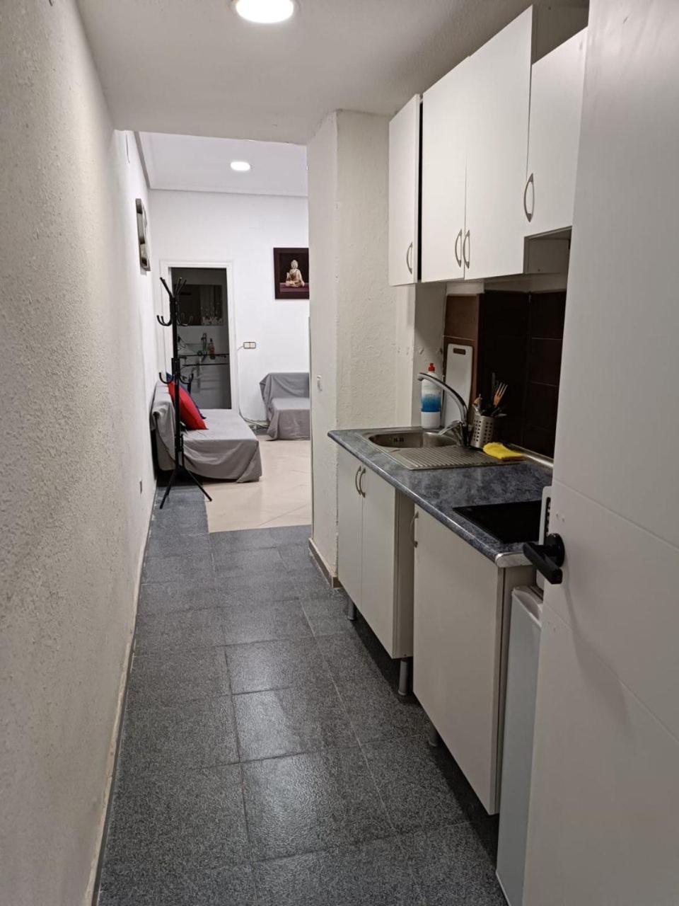 Parsa Residencial House Hotell Madrid Exteriör bild
